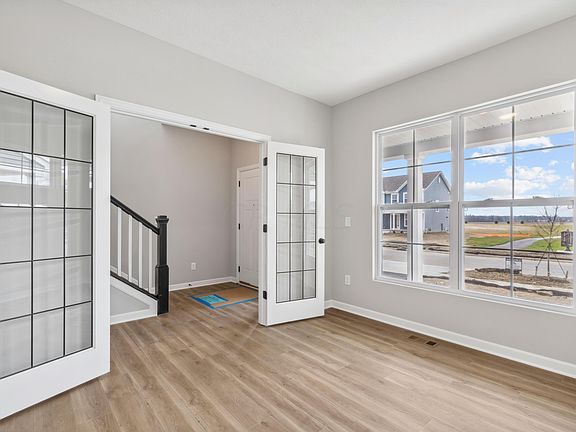 5th image of 6878 Gelderland Dr