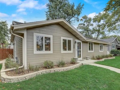 1711 Center ROAD, Waukesha, WI, 53189