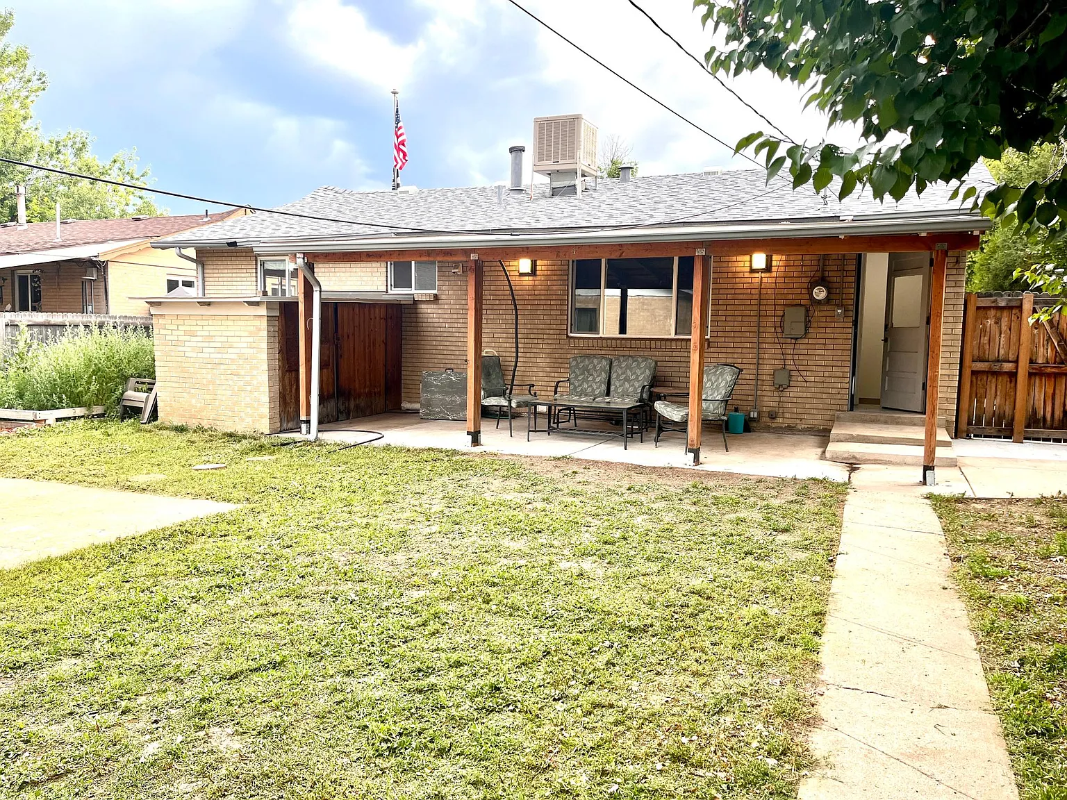 2064 Otis St — Photo 4