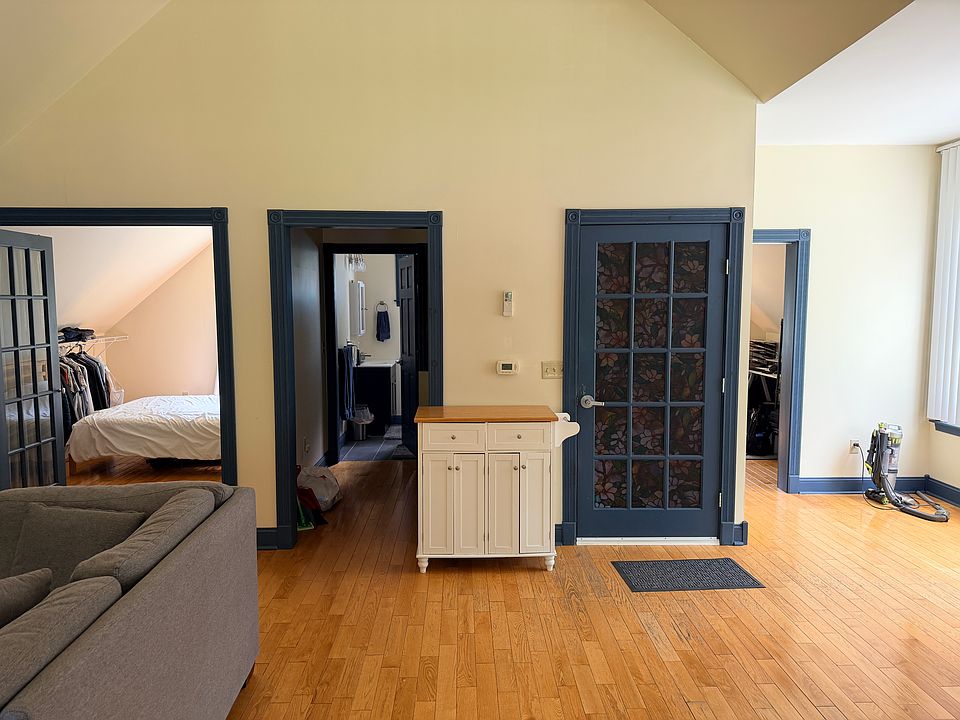 1st image of 369 River Rd #1