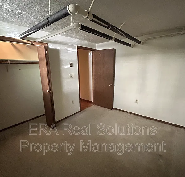 220 Loraine Ave #6 — Photo 7
