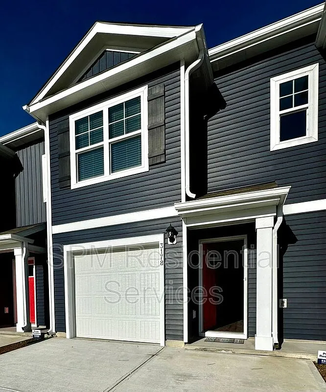 3 bed, 2.5 bath, 1554 sqft, $1,695 — Photo 2