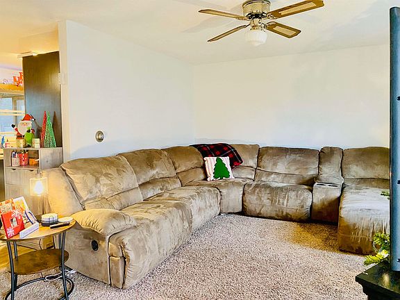 4th image of 107 Rainbow Dr