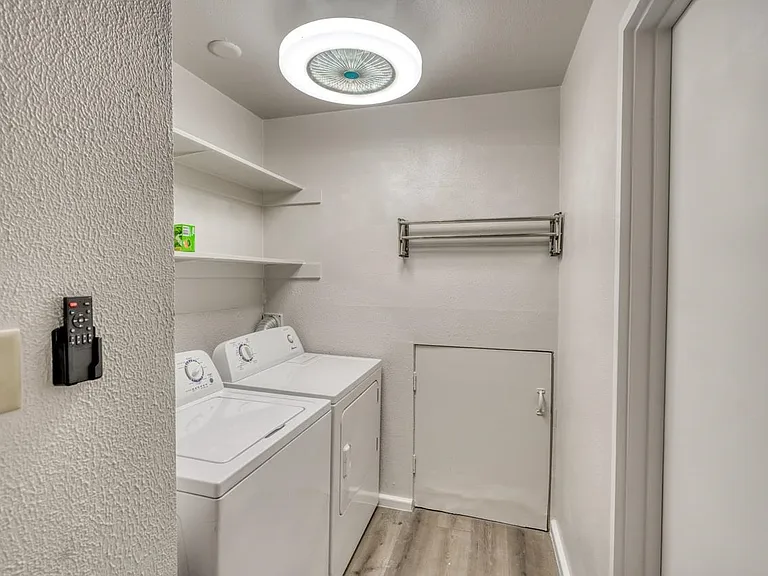 207 Hi Cir N — Photo 17