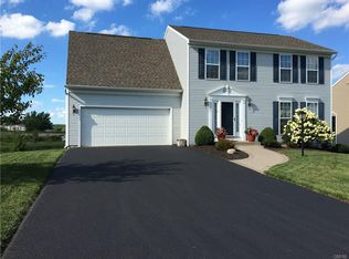 5561 Bingley Ln, Clay, NY 13041