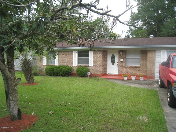 2nd image of 3914 Packard Dr