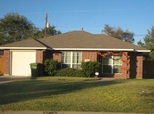 2806 Allen Ridge Dr, Bryan, TX 77802