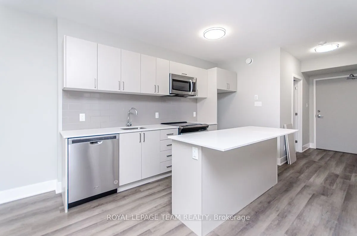 2 bed, $2,200 — Photo 3