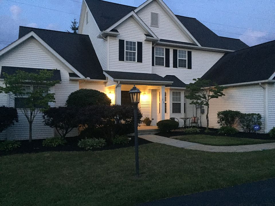 1st image of 11 Pine Villa Trl