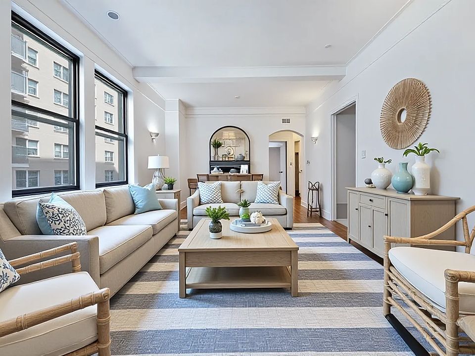 1st image of 27 W 96th St #12