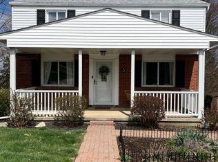 3 Highbury Rd, Cheswick, PA 15024