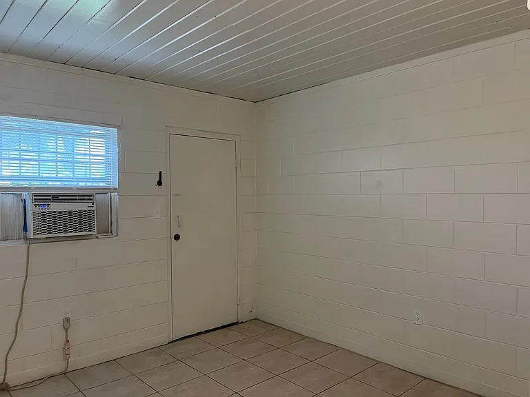 709 Boston Ave — Photo 6