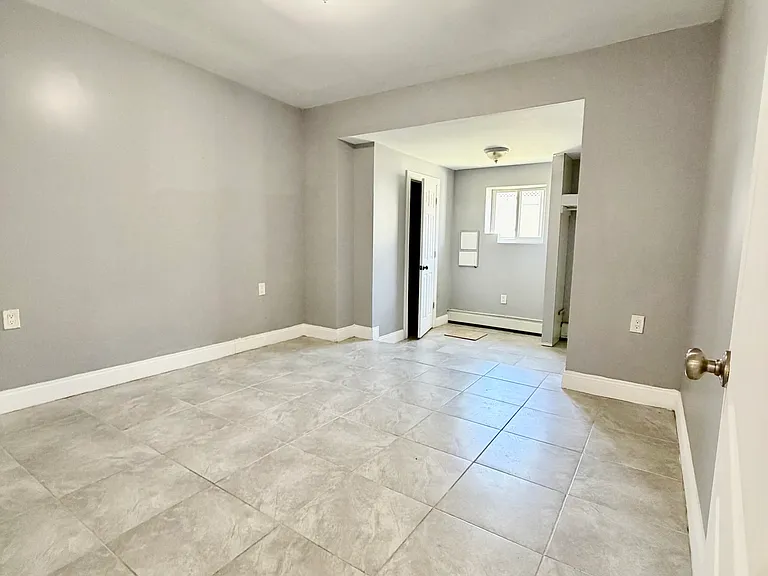 1021 E 213th St #1 — Photo 5