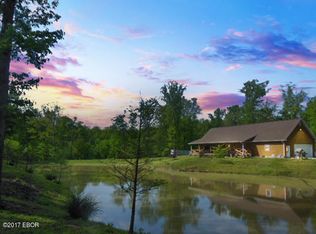 723 Buttonwood Rd, Xenia, IL 62899