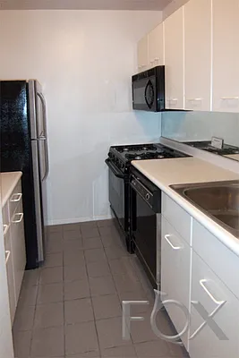 Rented by Fox Residential Group | media 22