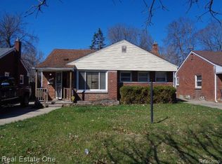 9571 Heyden St, Detroit, MI 48228