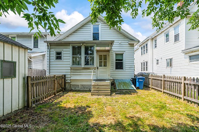 4th image of 31 Albion Avenue