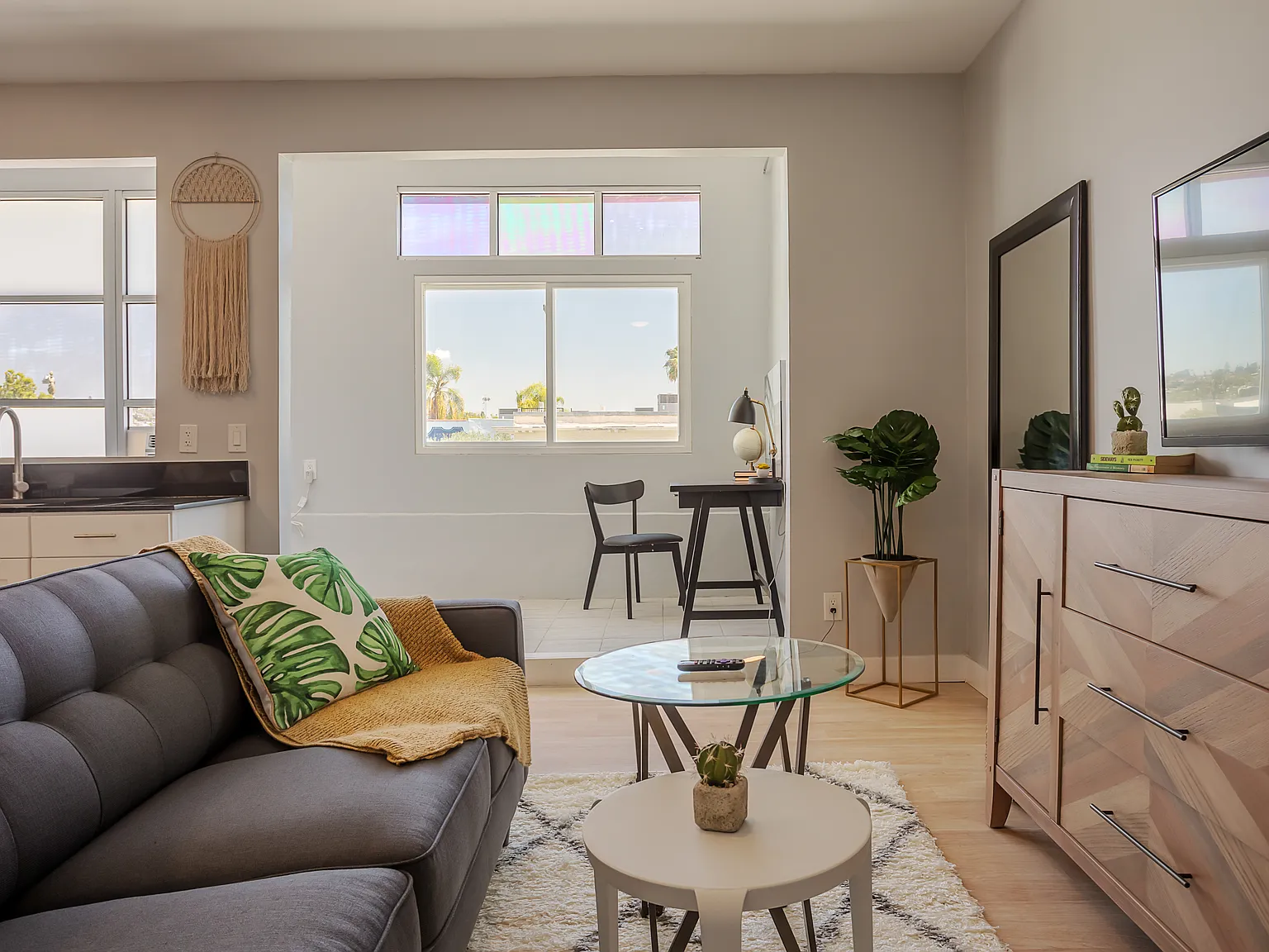 Studio, 400 sqft, $2,555 — Photo 2