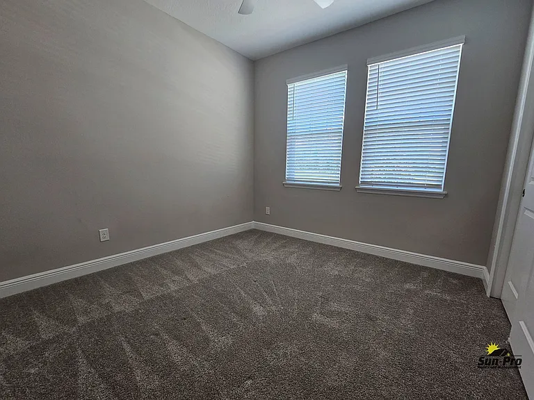 379 Birkdale Dr — Photo 32