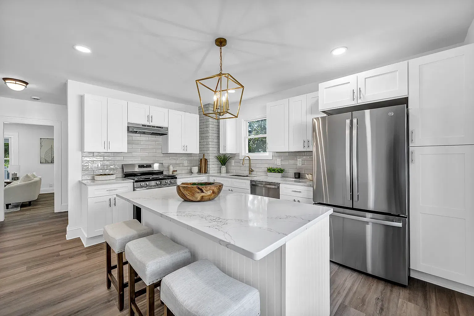 4 bed, 2000 sqft, $2,550 — Photo 4