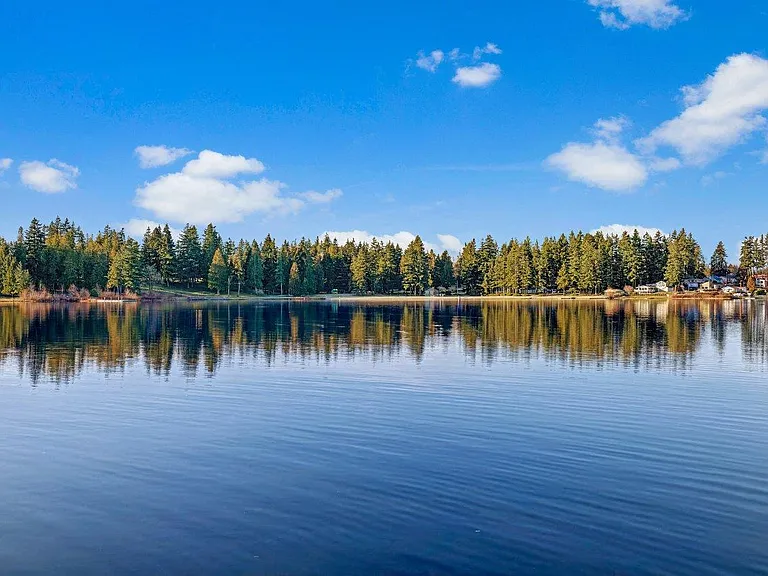 The Lakehouse — Photo 20