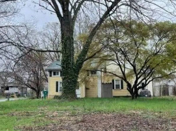 901 Main Ave, Croydon, PA 19021
