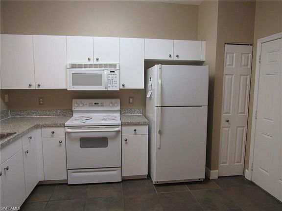 2nd image of 3616 Pine Oak Cir APT 105