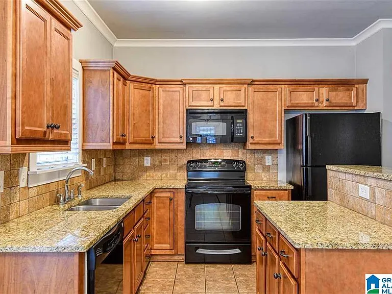 366 Kingston Cir — Photo 6