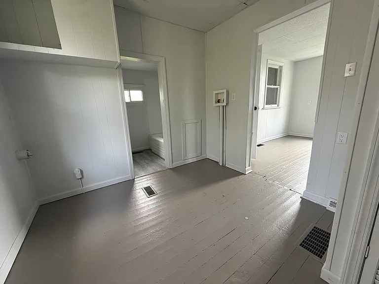 2487 Walnut St — Photo 8