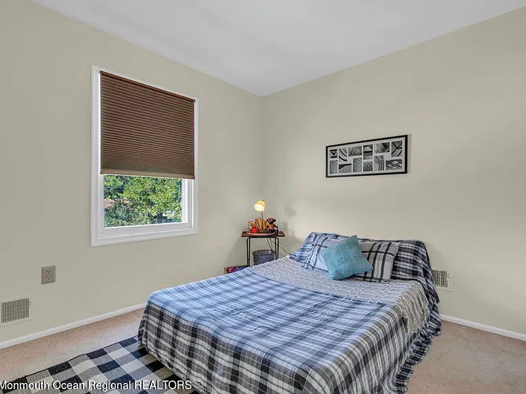 722 Maple Ave — Photo 13