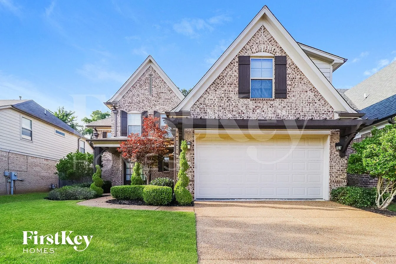 4 bed, 2.5 bath, 2603 sqft, $2,535 — Photo 1