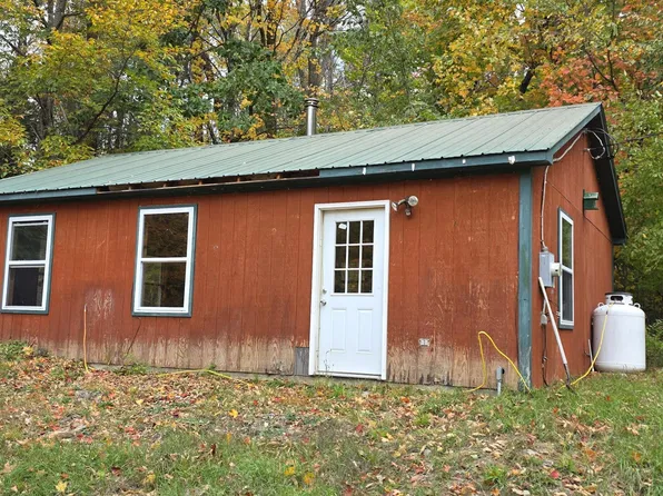45 Davis Road, Madison, ME 04950