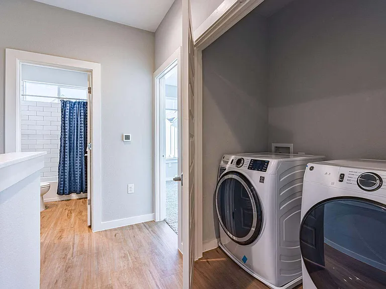 Villae ATX Luxury Rental Townhomes — Photo 16