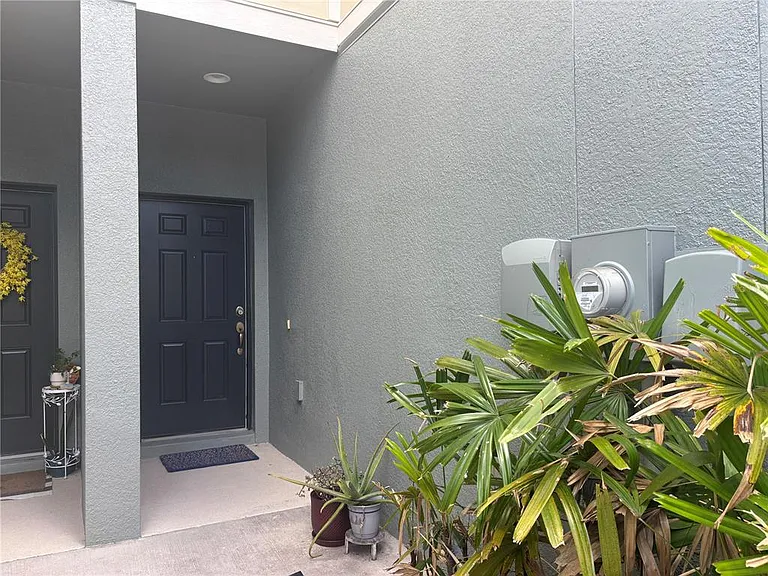 4912 White Sanderling Ct — Photo 3