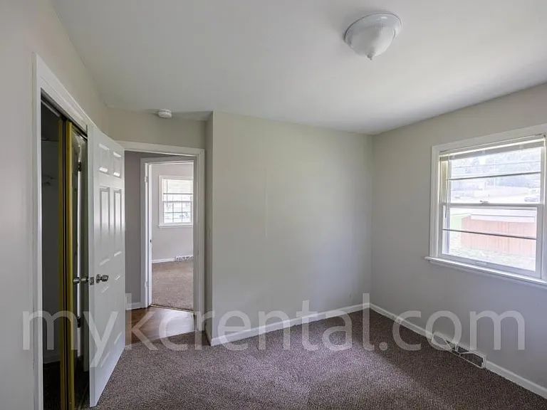 9108 W 95th St — Photo 10