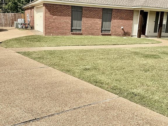 4th image of 1007 Cobblestone Pl