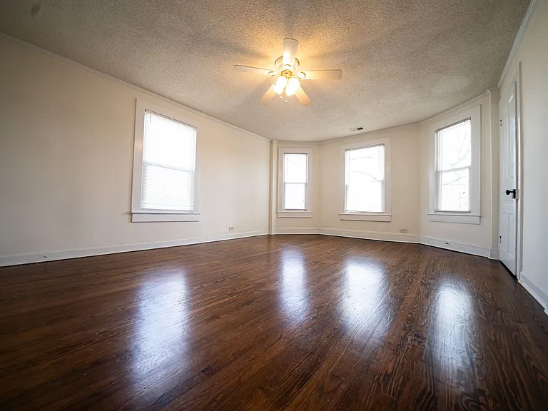 405 N Main St #4 — Photo 9