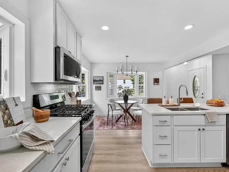 5554 N Navajo Ave — Photo 3