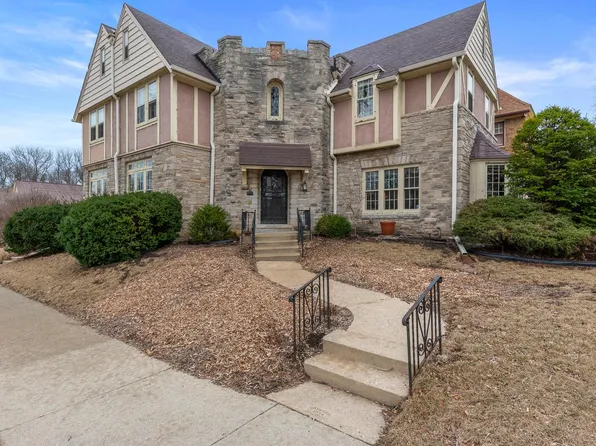 2578 North Sherman BOULEVARD, Milwaukee, WI 53210