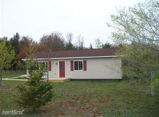 18 Wintergreen Cir, Gladstone, MI 49837