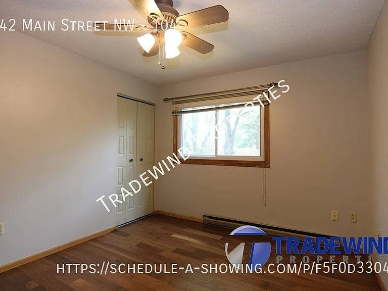 942 Main St NW #104 — Photo 8