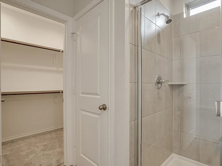 2330 Aspen Hill Dr — Photo 18