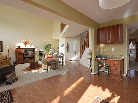 3rd image of 7357 Sussex Dr