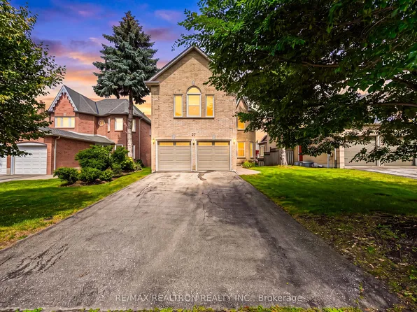 27 Captain Francis Dr, Markham, ON L3R 9C8