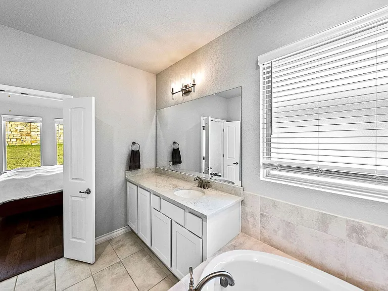 25023 Las Pilas — Photo 19