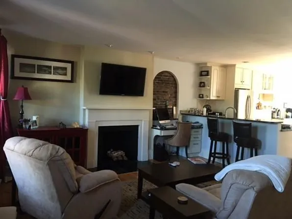 83 Main St APT 5, Charlestown, MA 02129