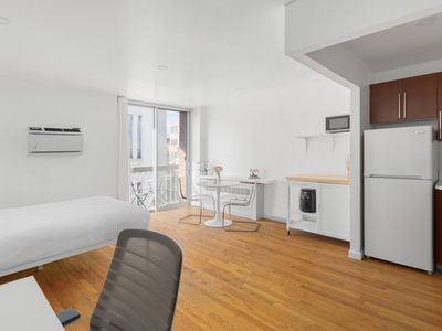 184 Thompson St APT 4L, New York, NY, 10012