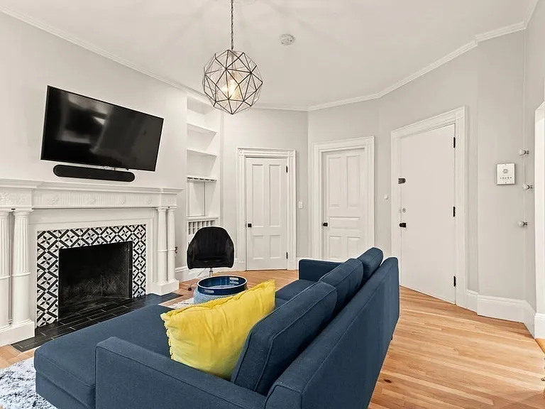 473 Beacon St #5 — Photo 3