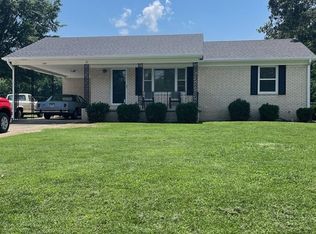 405 S Cedar St, Gleason, TN 38229