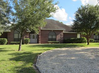 793 Bent Oaks Dr, Inez, TX 77968